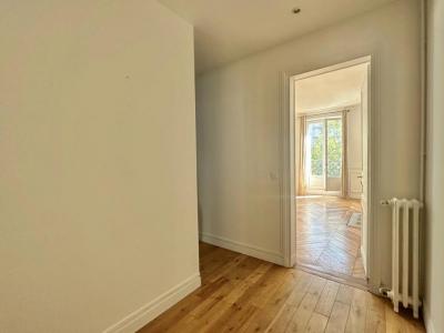 For rent Paris-13eme-arrondissement 4 rooms 112 m2 Paris (75013) photo 4