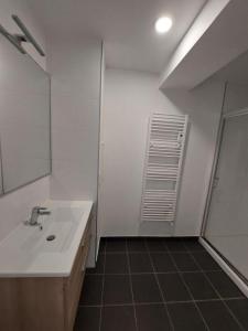 Louer Appartement Suresnes 1345 euros