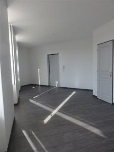 For rent Creusot 1 room 33 m2 Saone et loire (71200) photo 3