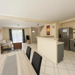 For sale Saint-laurent-de-la-salanque 7 rooms 131 m2 Pyrenees orientales (66250) photo 2