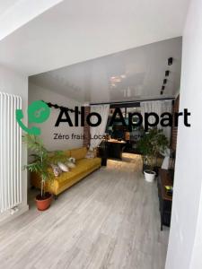For rent Lyon-1er-arrondissement 2 rooms 53 m2 Rhone (69001) photo 0