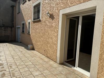 For rent Villeurbanne 6 rooms 150 m2 Rhone (69100) photo 1