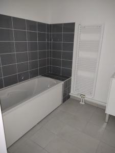 For rent Lezennes 3 rooms 68 m2 Nord (59260) photo 2