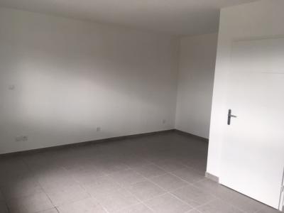 For rent Saint-etienne 1 room 30 m2 Loire (42000) photo 3