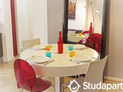 For rent Bordeaux 2 rooms 62 m2 Gironde (33000) photo 2