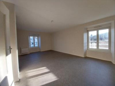 Louer Appartement 85 m2 Maranville