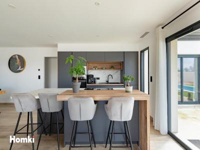 For sale Narbonne 4 rooms 123 m2 Aude (11100) photo 3