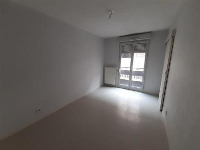 Louer Appartement 73 m2 Lyon-7eme-arrondissement