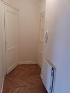 For rent Lyon-5eme-arrondissement 3 rooms 52 m2 Rhone (69005) photo 2