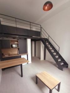 For rent Saint-etienne 1 room 28 m2 Loire (42000) photo 0