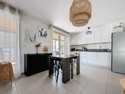 For sale Lyon-9eme-arrondissement 3 rooms 63 m2 Rhone (69009) photo 3