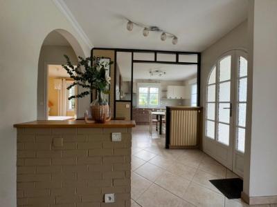 For sale Vannes 6 rooms 128 m2 Morbihan (56000) photo 4
