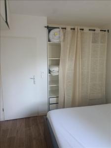 For rent Bagneux 3 rooms 62 m2 Hauts de Seine (92220) photo 4