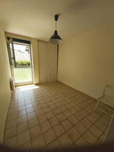 For rent Bordeaux 1 room 18 m2 Gironde (33000) photo 2