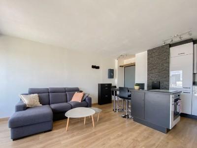 For rent Puteaux Rue Des Pavillons 2 rooms 47 m2 Hauts de Seine (92800) photo 0