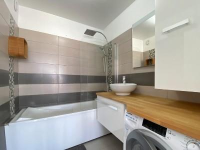 For rent Puteaux Rue Des Pavillons 2 rooms 47 m2 Hauts de Seine (92800) photo 3