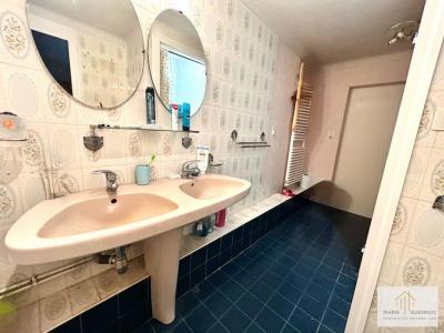 For sale Basse-goulaine 7 rooms 194 m2 Loire atlantique (44115) photo 2