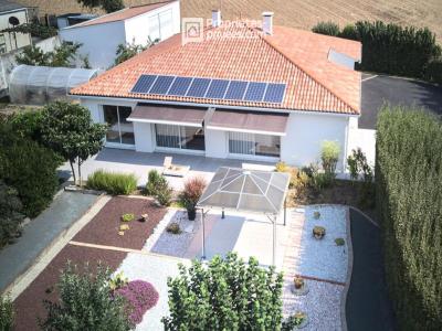 For sale Saint-andre-de-la-marche 6 rooms 165 m2 Maine et loire (49450) photo 0