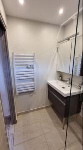 Louer Appartement Lamanon 750 euros