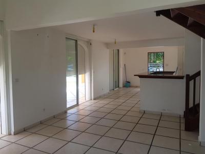 Louer Maison Baie-mahault 1600 euros