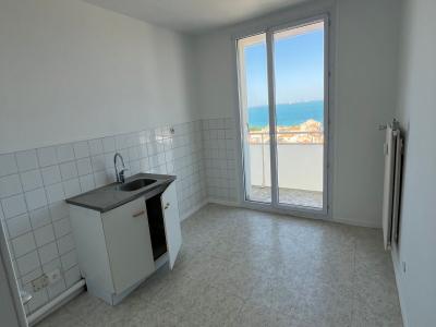 For sale Port-de-bouc 4 rooms 78 m2 Bouches du Rhone (13110) photo 1