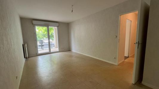 For sale Angers 3 rooms 66 m2 Maine et loire (49100) photo 2