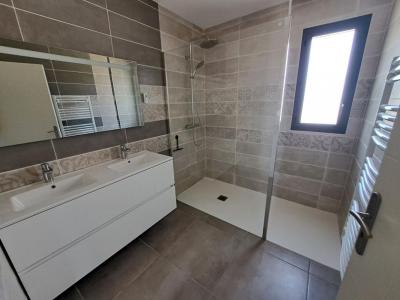 For rent Sainte-livrade-sur-lot 5 rooms 114 m2 Lot et garonne (47110) photo 3