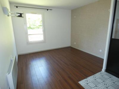 For rent Penne-d'agenais 2 rooms 35 m2 Lot et garonne (47140) photo 2