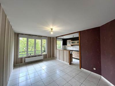 For rent Lyon-8eme-arrondissement 2 rooms 45 m2 Rhone (69008) photo 1