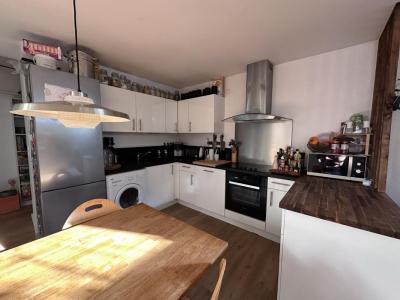 For sale Angers 3 rooms 74 m2 Maine et loire (49000) photo 2