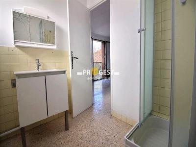 Louer Appartement Beaurecueil 714 euros