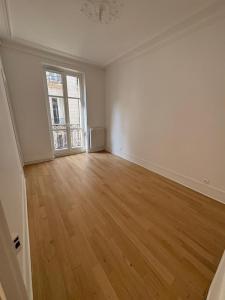 Louer Appartement Paris-3eme-arrondissement 2779 euros