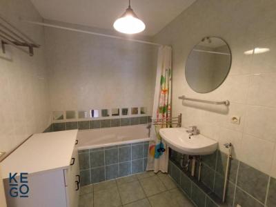 For rent Strasbourg 2 rooms 43 m2 Bas rhin (67200) photo 3