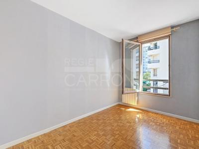 For sale Lyon-3eme-arrondissement 3 rooms 71 m2 Rhone (69003) photo 3