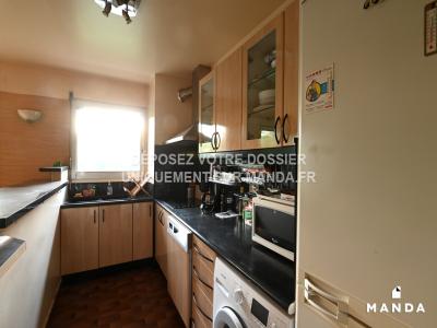 Louer Appartement Courbevoie 1390 euros