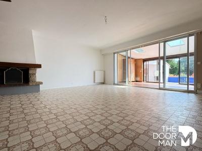 For sale Pallet 5 rooms 127 m2 Loire atlantique (44330) photo 2
