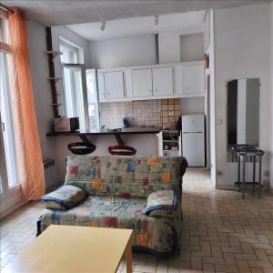 For rent Marseille-3eme-arrondissement 2 rooms 35 m2 Bouches du Rhone (13003) photo 1