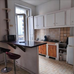 For rent Marseille-3eme-arrondissement 2 rooms 35 m2 Bouches du Rhone (13003) photo 2
