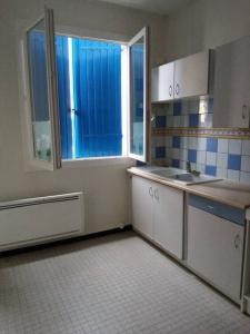 For rent Laruscade 3 rooms 100 m2 Gironde (33620) photo 2