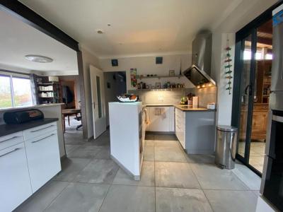 For sale Prahecq 6 rooms 129 m2 Deux sevres (79230) photo 2