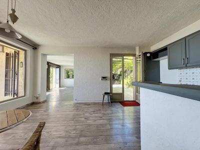 For sale Vence 4 rooms 117 m2 Alpes Maritimes (06140) photo 3