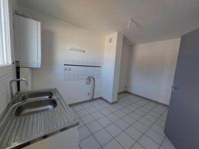 For sale Carpentras 4 rooms 80 m2 Vaucluse (84200) photo 4