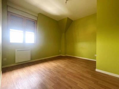 Louer Appartement Montfort-sur-meu 850 euros