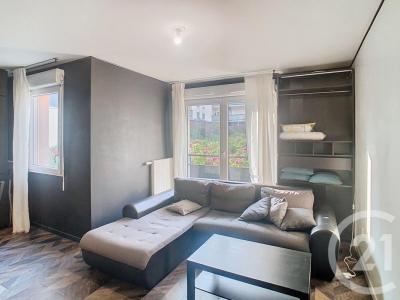 For rent Thiais 1 room 28 m2 Val de Marne (94320) photo 2