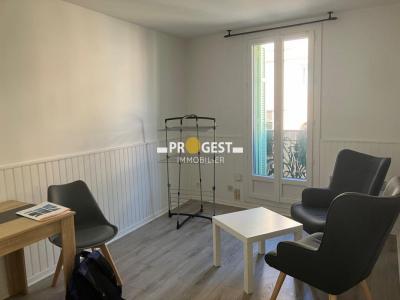 Louer Appartement 28 m2 Aubagne
