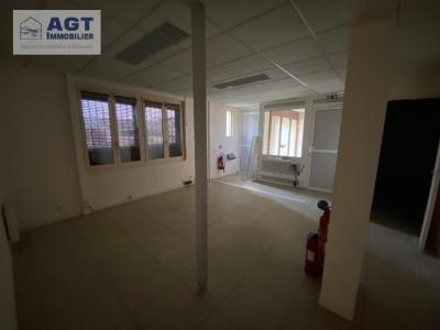 Louer Local commercial Auneuil Oise