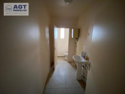 Louer Local commercial Auneuil 13200 euros