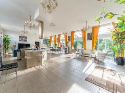 For sale Bordeaux 5 rooms 394 m2 Gironde (33200) photo 3