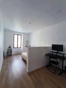 For sale Pau 3 rooms 56 m2 Pyrenees atlantiques (64000) photo 3