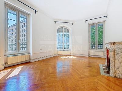 For sale Lyon-3eme-arrondissement 5 rooms 135 m2 Rhone (69003) photo 0